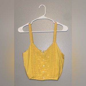 NEVER WORN - Yellow American Eagle Outfitters Top